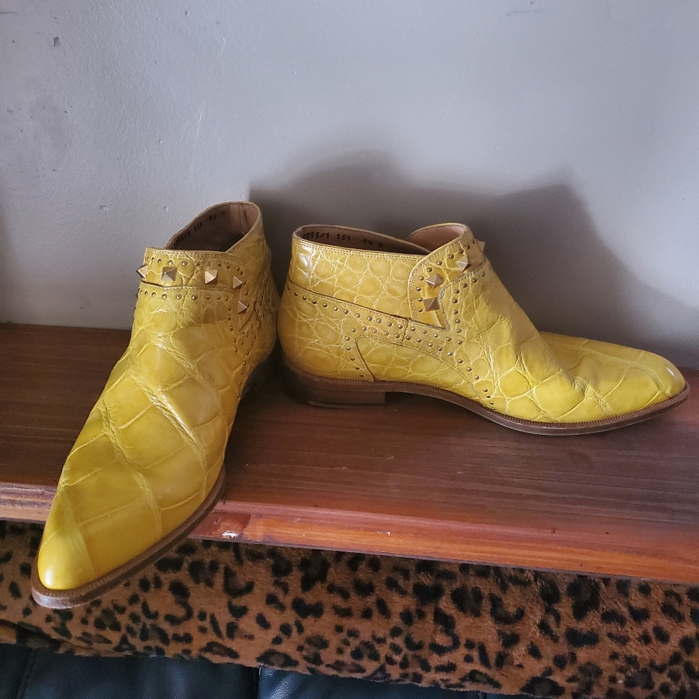 100% authentic Banana Gators